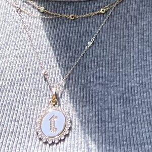 Lilli claspe gothic T pendant